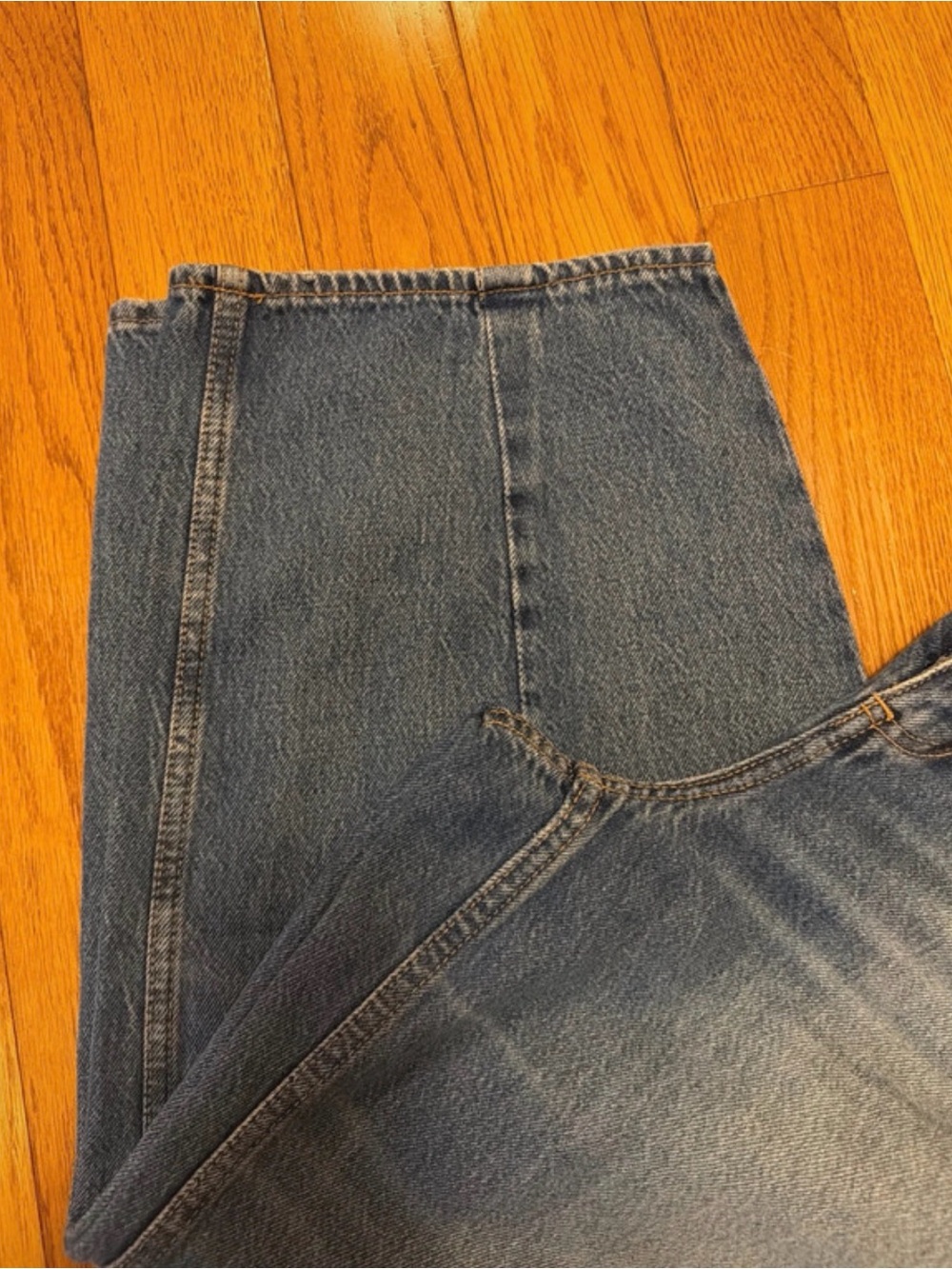 Universal Thread jeans - Picture 2 of 4